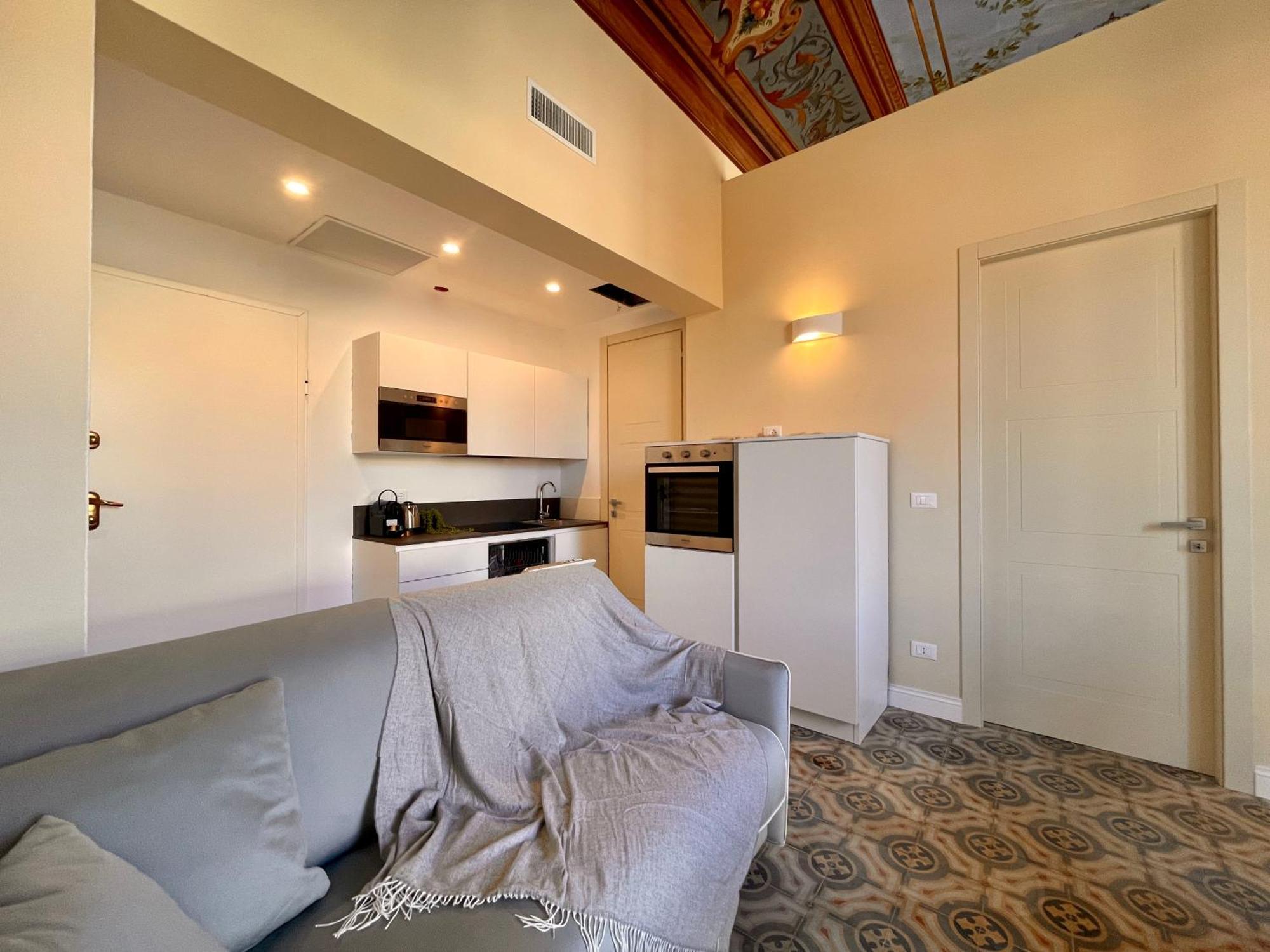 Villa Migliorini Lusso & Comfort In Finalborgo. Finale Ligure Rum bild